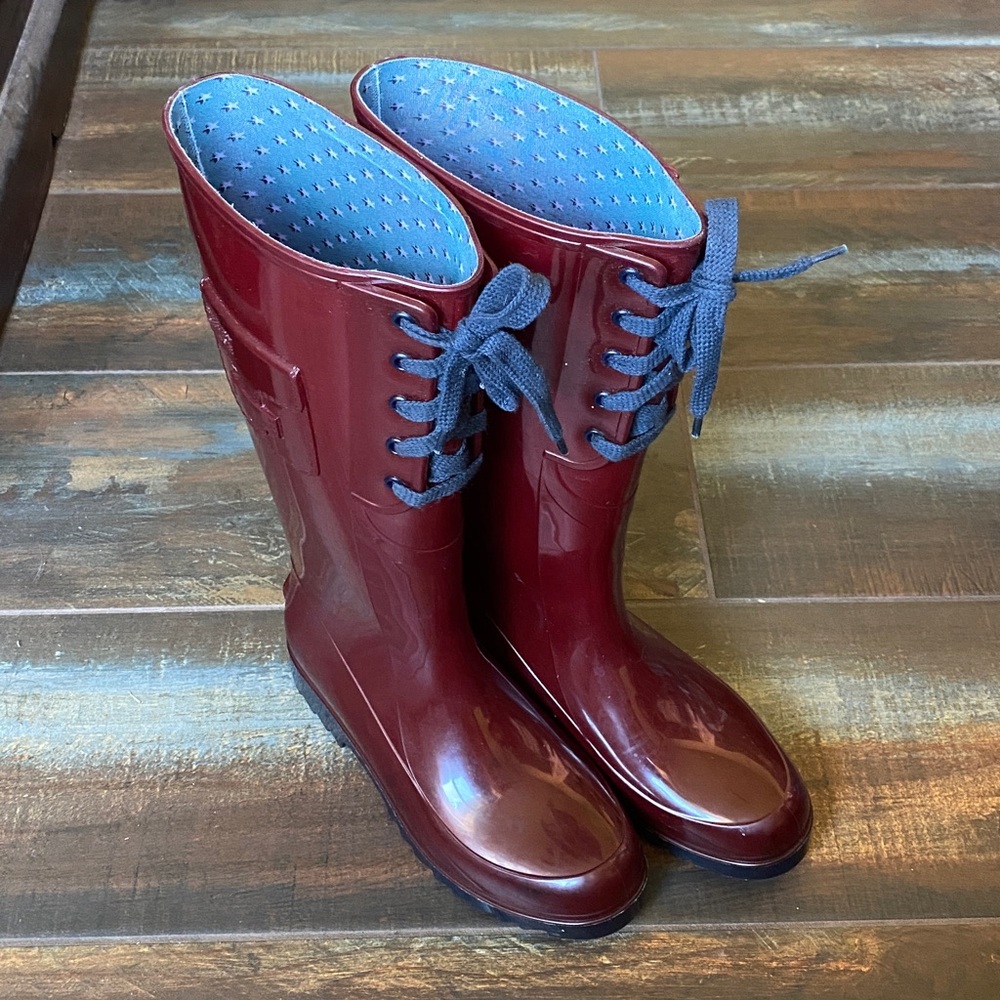 Women’s Tall Lace-Up Rain Boots in Burgundy
